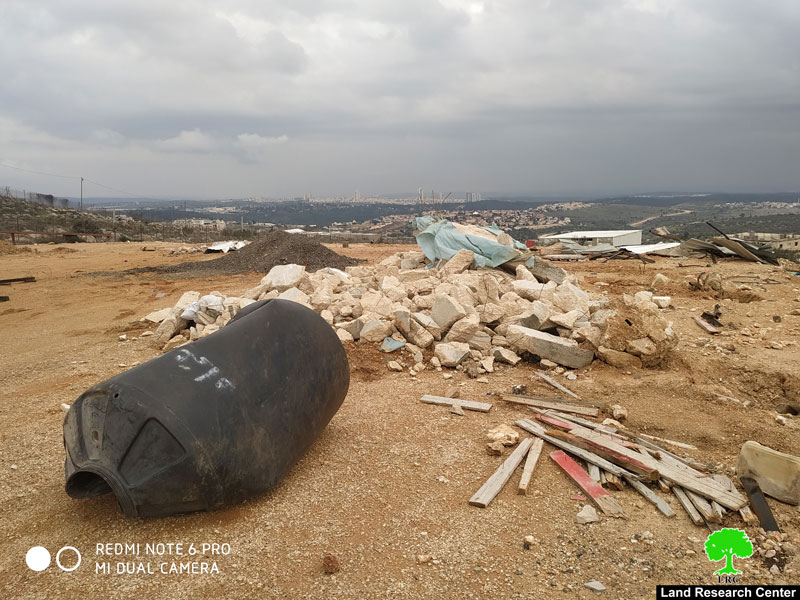 هدم منشأة تجارية في بلدة نعلين / محافظة رام الله