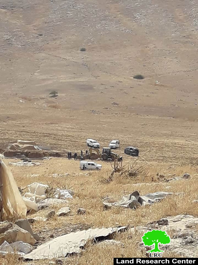 إغلاق فتحة مياه في خربة الحديدية / محافظة طوباس