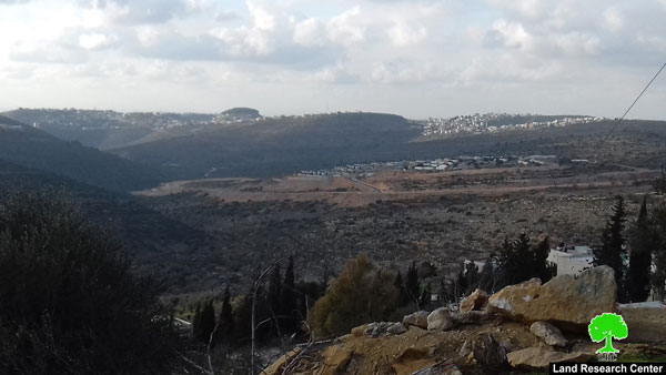 Expanding Kerem E’lam outpost in Al-Mazra’a Al-Qibliya / Ramallah governorate