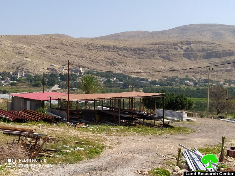 إخطار إزالة بركس صناعي في قرية الجفتلك / محافظة أريحا