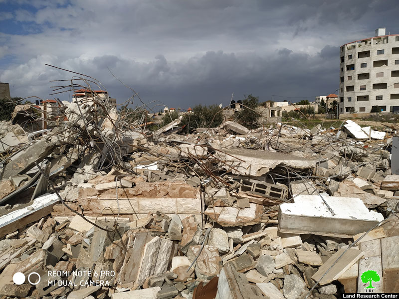 بذريعة الأمن … هدم مسكن عائلة الأسير أحمد  قمبع  للمرة  الثانية  في مدينة جنين