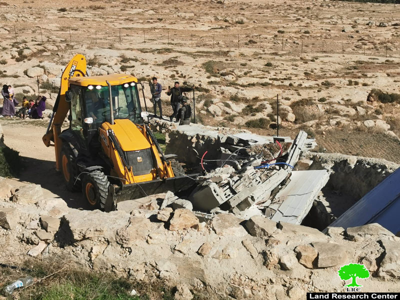 هدم مساكن وتدمير شبكة مياه في قرى مسافر يطا جنوب الخليل