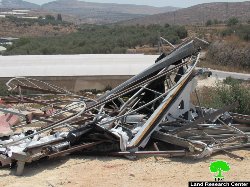 Demolition of a grocery shop in the village of Jabara / Tulkarm Governorate