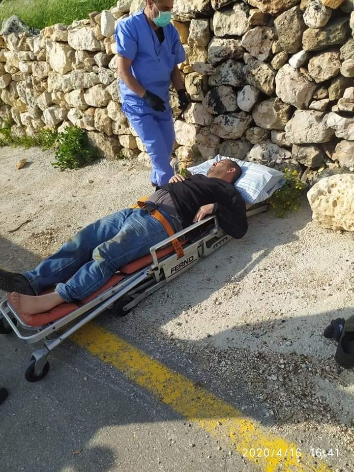 Fanatic Colonists Attack Farmers in Jibya village / Ramallah governorate