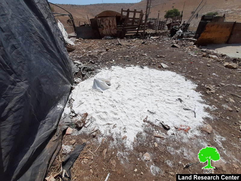 Israeli settlers steal tents and agricultural tools in Tubas governorate