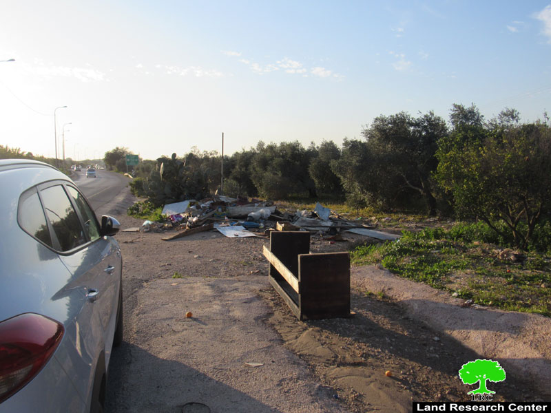 Demolishing a Market Stall in An-Nabi Elyas / Qalqliya governorate