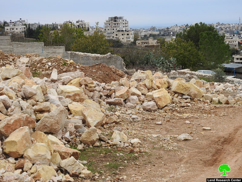 جيش الاحتلال يجرف أرض ويهدم جدران استنادية في بلدة بتير / محافظة بيت لحم