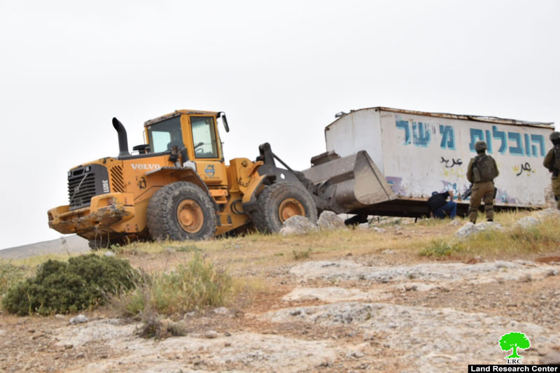 الاحتلال يصادر منشآت زراعية في واد الرخيم جنوب يطا بمحافظة الخليل
