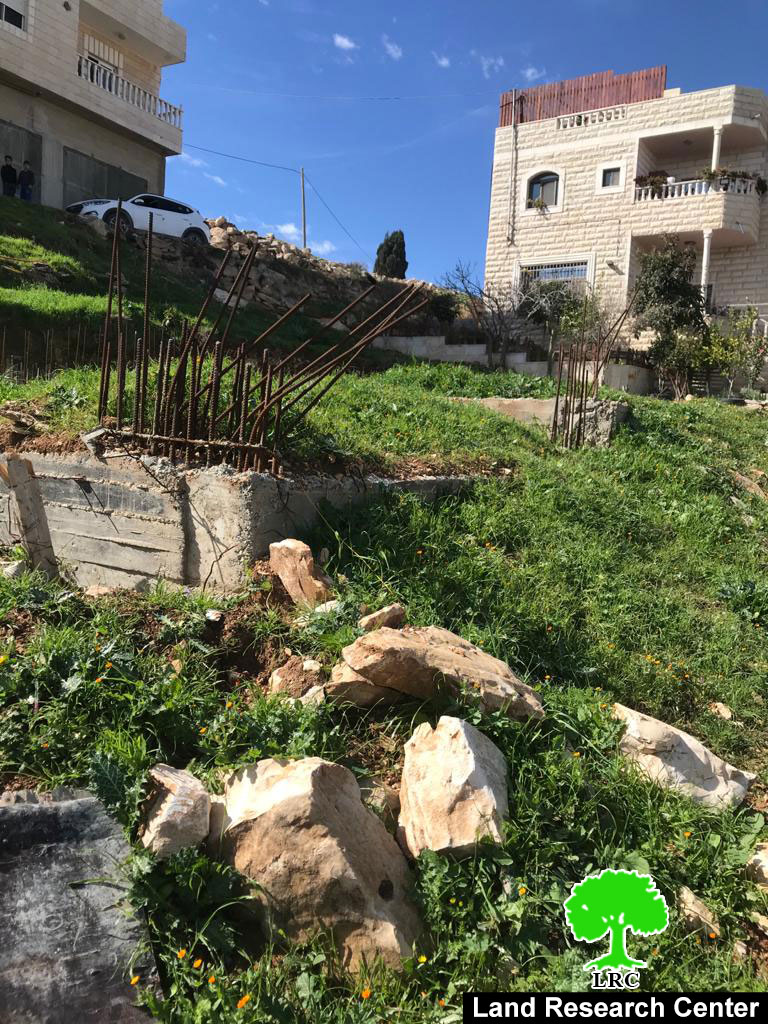 The Occupation Notifies a Structure for Suliman family in Tuqu’ town / Hebron governorate