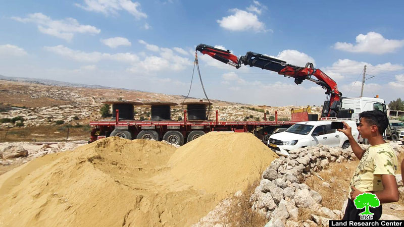 مصادرة شبكة كهرباء في خربة السيميا ببلدة السموع جنوب الخليل