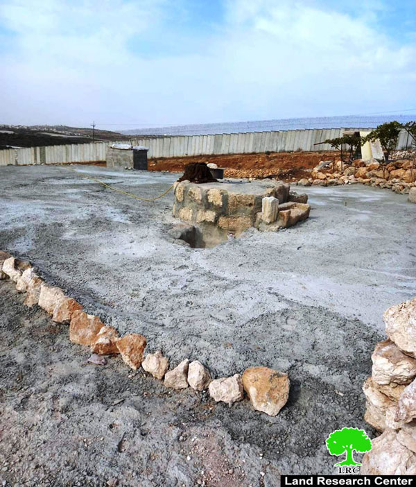 Halt of Work Notices for an Electricity Network and a Cistern in Deir Samit / West Hebron