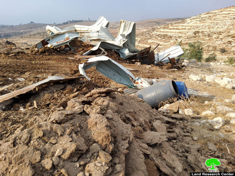 هدم مساكن ومنشآت زراعية في منطقة جمرورة غرب بلدة ترقوميا بمحافظة الخليل