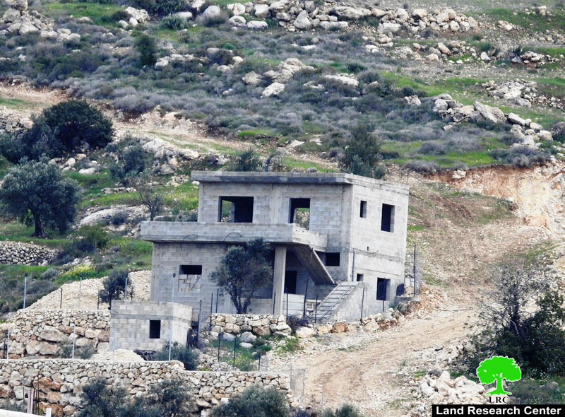 الاحتلال يصدر أمراً بهدم منزل عائلة مشارقة في قرية المجد جنوب غرب الخليل