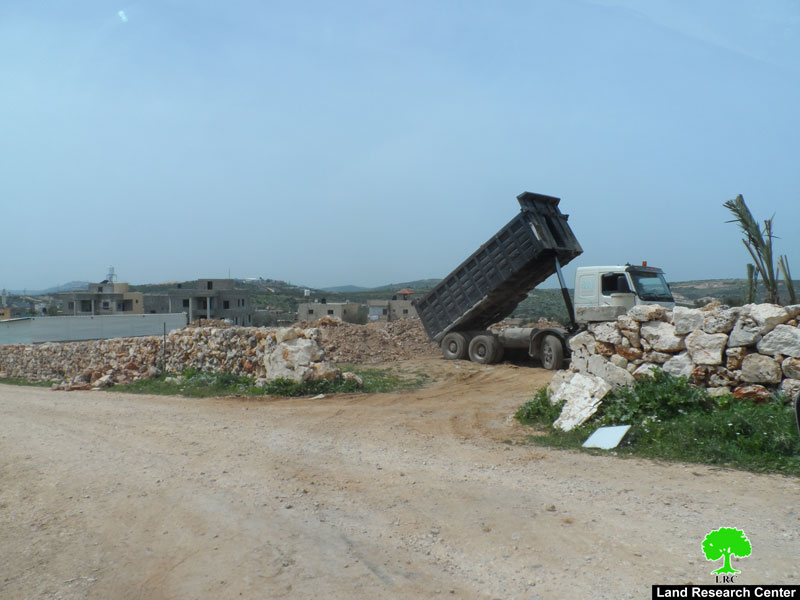 اخطارات بوقف العمل في تأهيل قطعة أرض في بلدة بروقين بمحافظة سلفيت