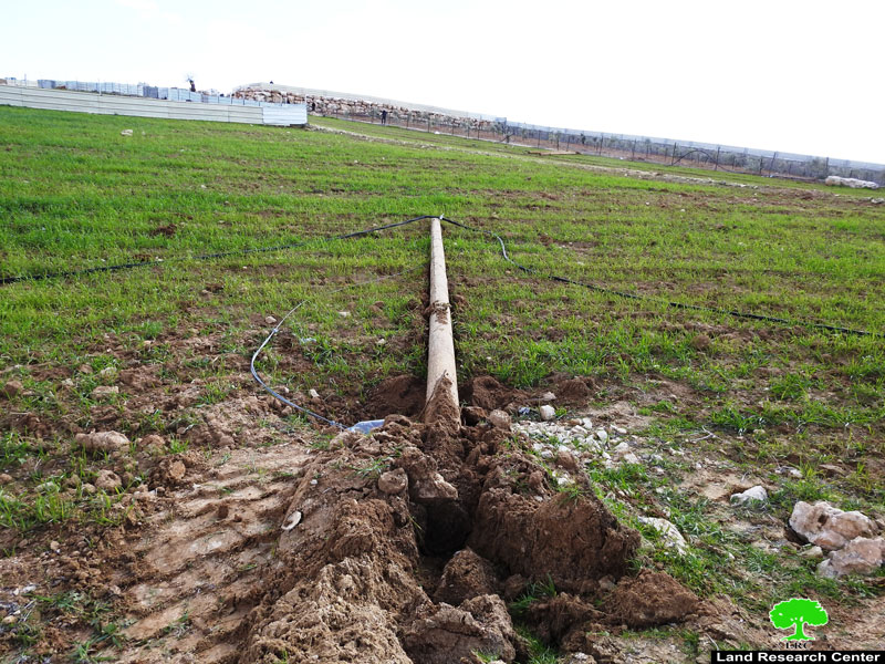 The occupation demolishes 3 houses, retaining walls, and an electricity network in the town of Ad Dhahiriya – Hebron governorate