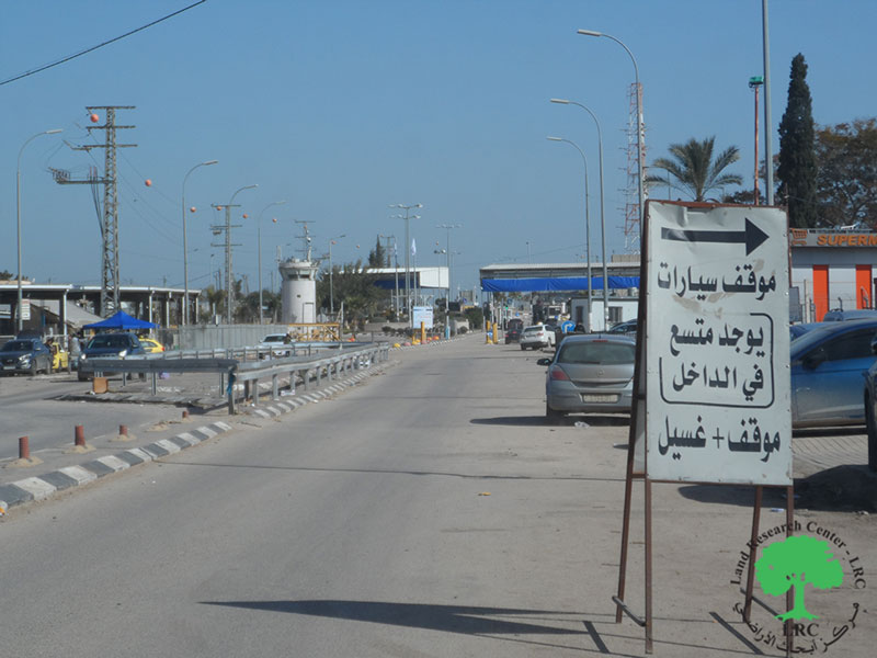 Demolition and confiscation of stalls selling foodstuffs and merchandise in Al-Jalama village – Jenin governorate