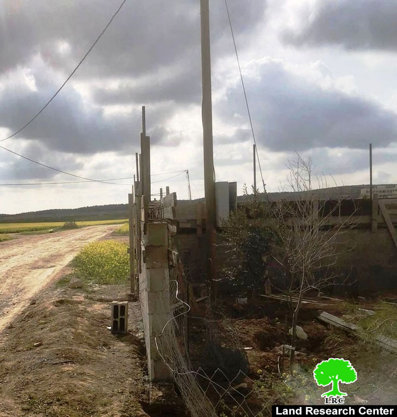 Notices to stop work in two houses in the village of Arab Al-Fraijat, Al Ramadin-  Hebron governorate