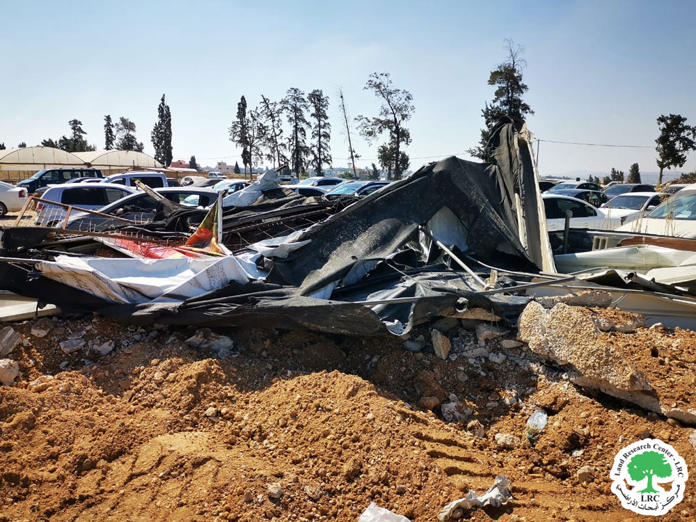 الاحتلال الإسرائيلي يهدم منشأة تجارية بالقرب من حاجز الجلمة العسكري / محافظة جنين