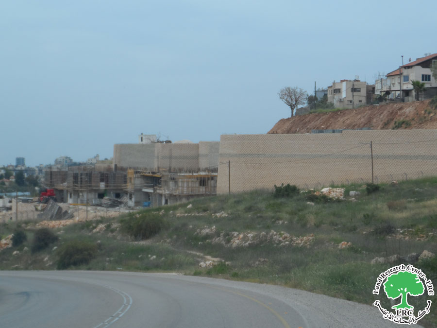 The settlement of  Kiryat Netafim expands on the lands of the villages of Haris and Qarawat Bani Hassan,Salfit Governorate