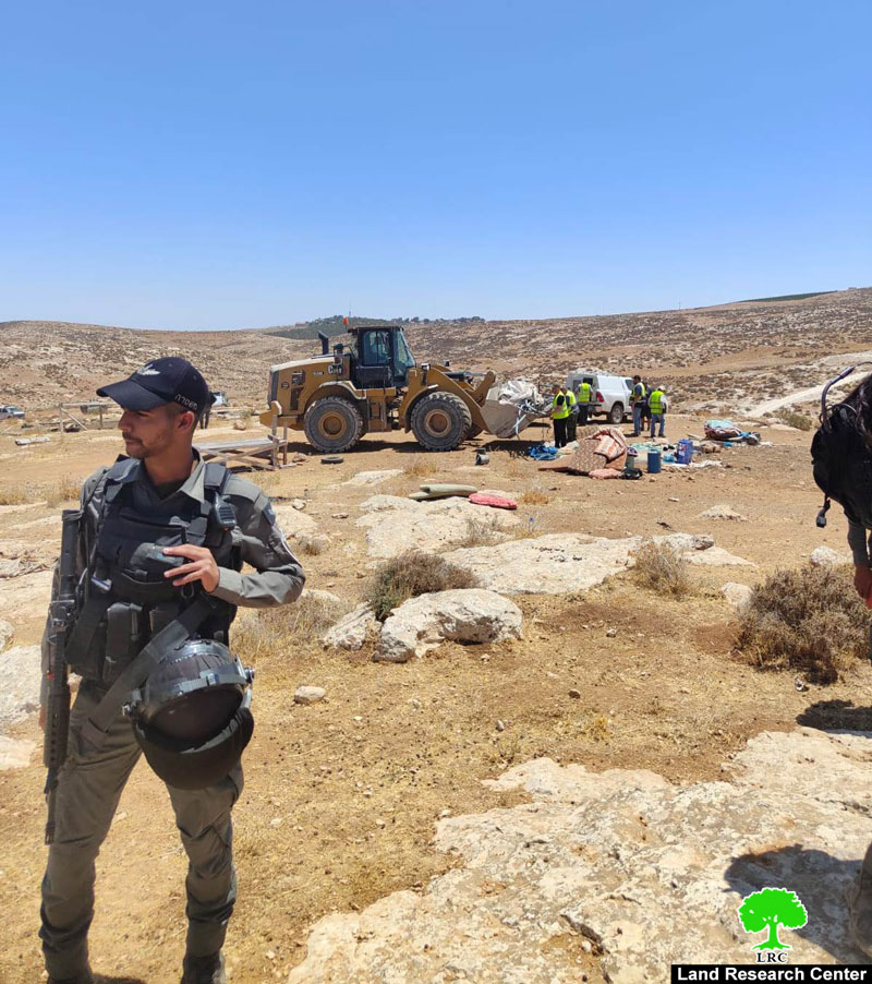 The occupation demolishes a house and agricultural facilities in Al-Jawaya, east of Yatta, in Hebron Governorate