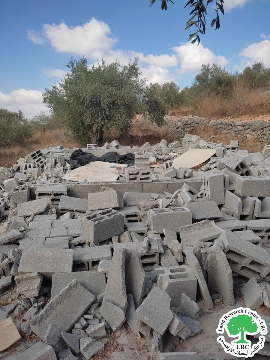 الاحتلال الاسرائيلي يهدم غرفة زراعية في بلدة كفر الديك / محافظة سلفيت