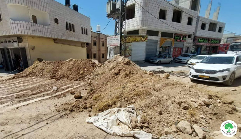 إغلاق عدة طرق في بلدة حوارة / محافظة نابلس