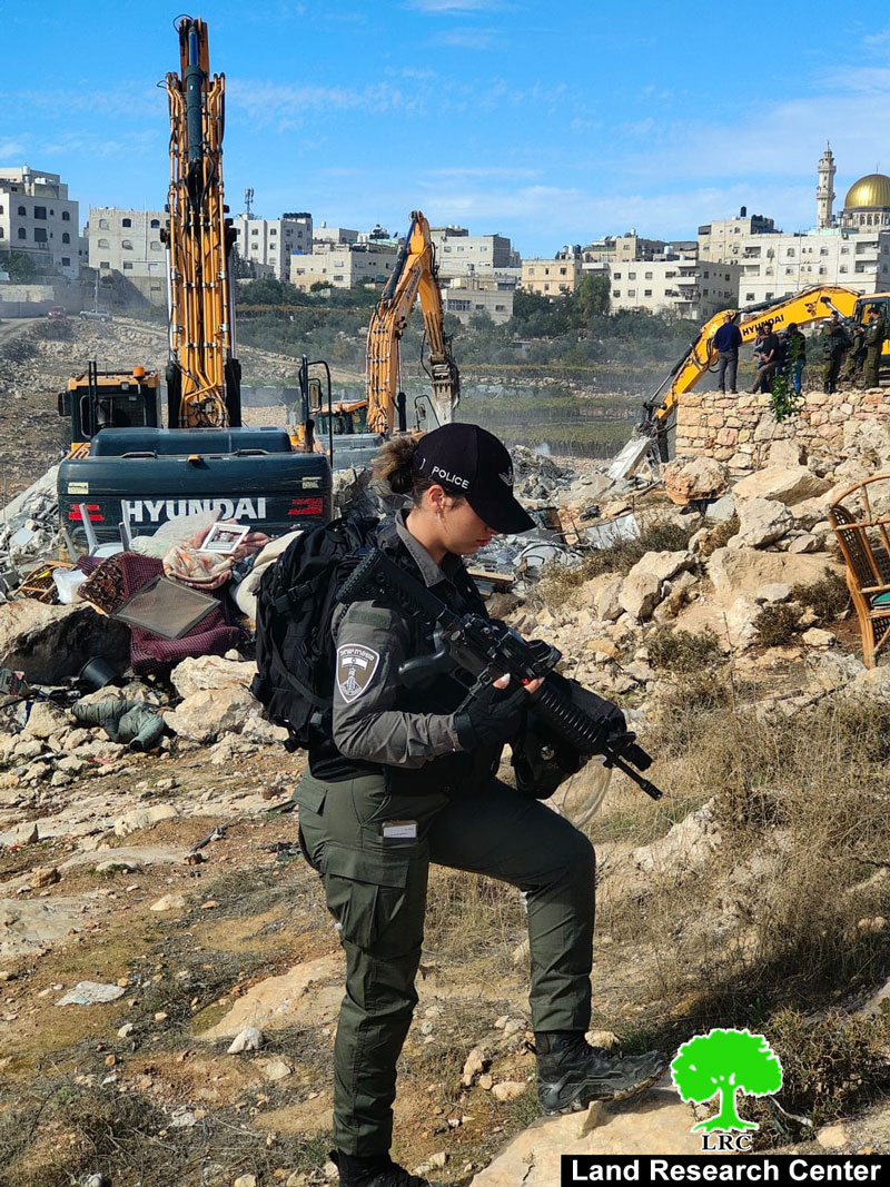 الاحتلال يهدم مسكنين في”خلة العيدة” جنوب مدينة الخليل