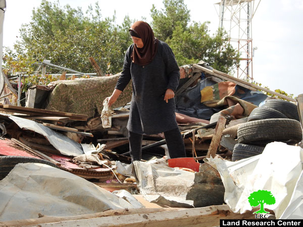 الاحتلال يهدم مساكن ومنشآت زراعية في الطيبة شرق ترقوميا بمحافظة الخليل