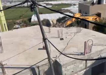 حلم ضائع: الاحتلال الاسرائيلي يهدم منزل المواطن أحمد فقها